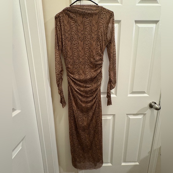 Zara Brown Long Sleeve bodycon snake print Dress - Picture 2 of 8